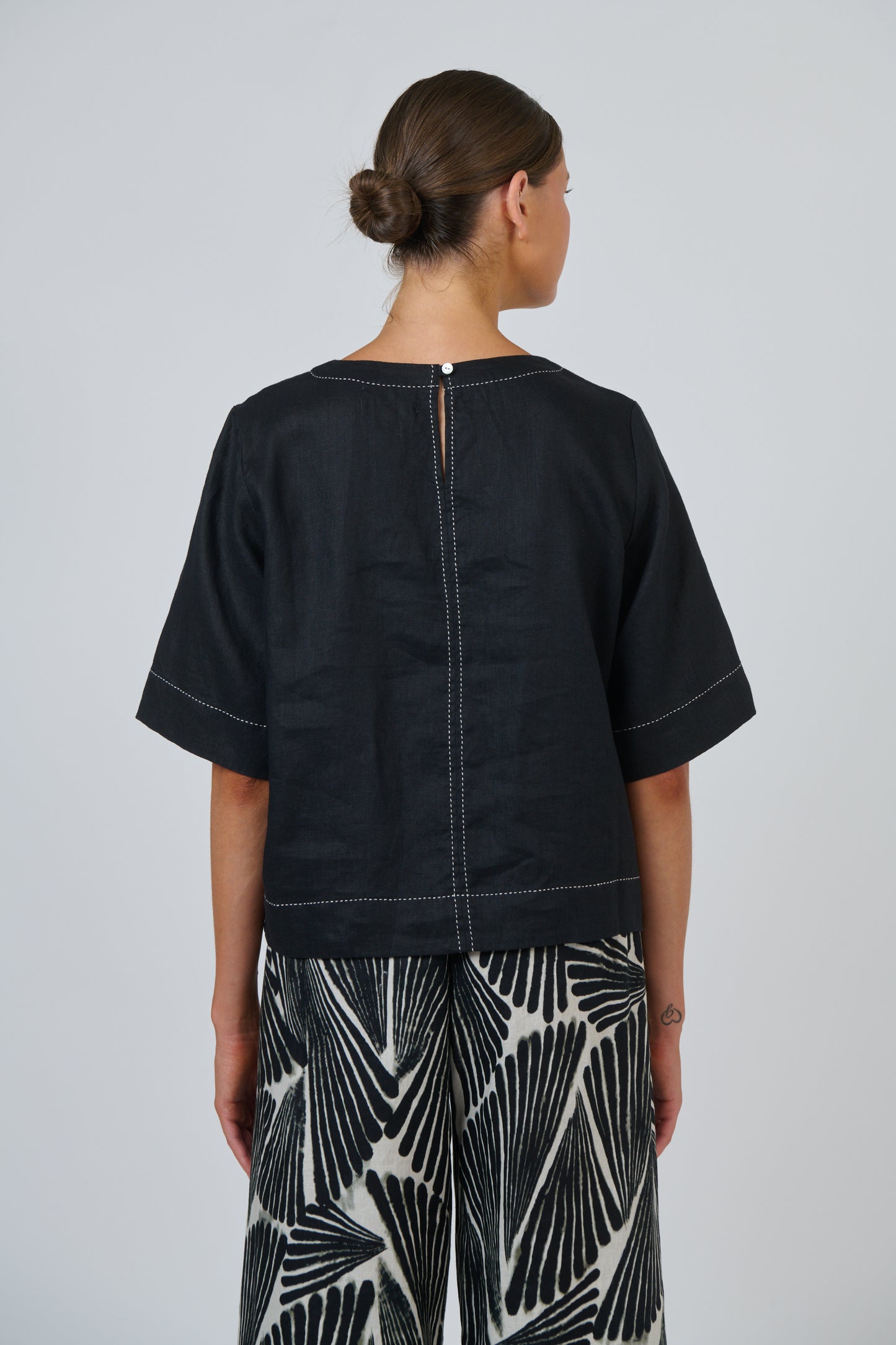 GA724A Linen Top