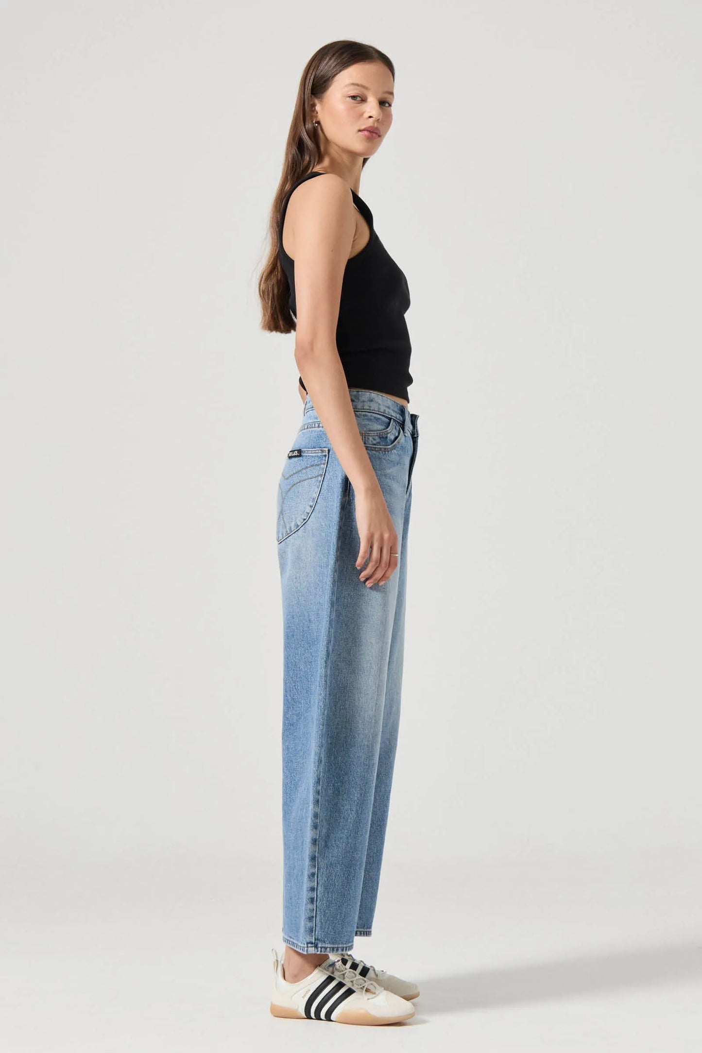 Gigi Barrel Leg Jean