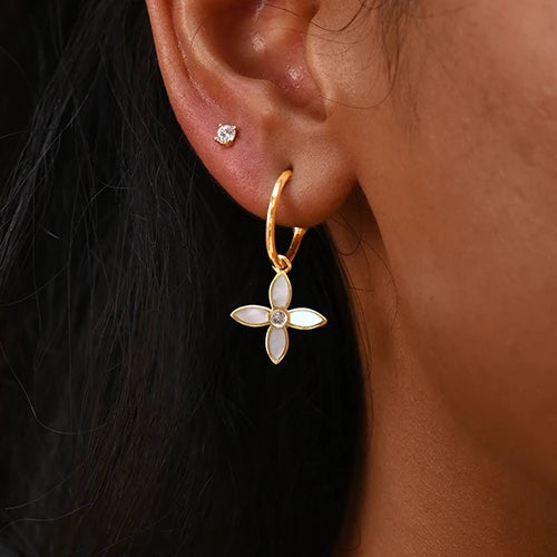 Desert Flower Small Hoop Eearing - Gold