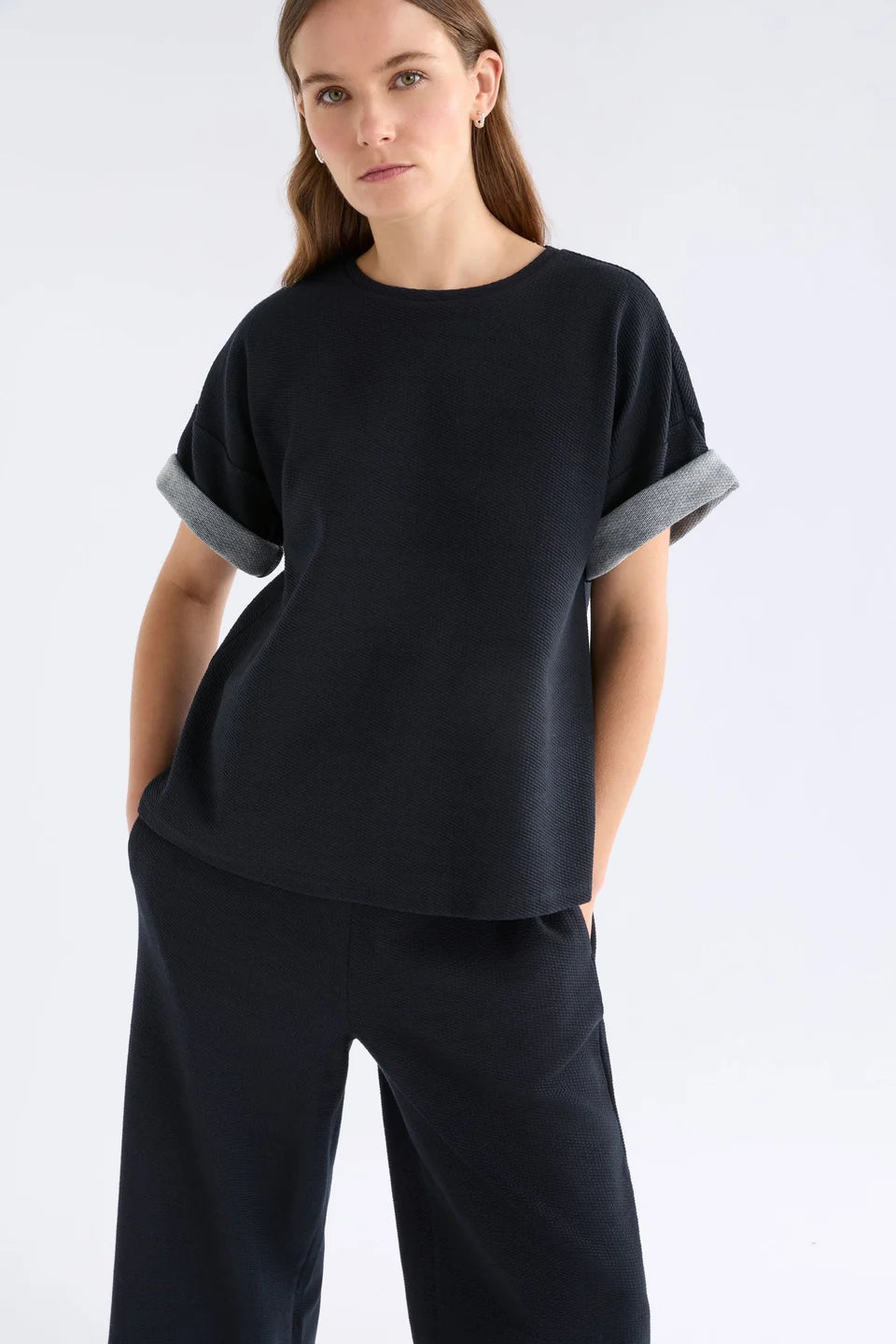 Sanna Tee