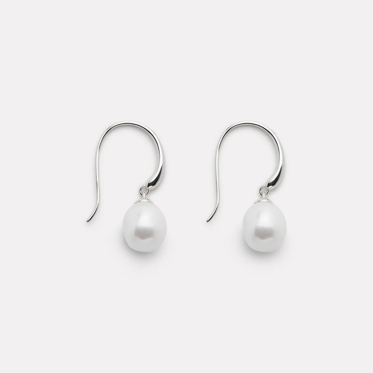 Ocean Glow Pearl Earrings
