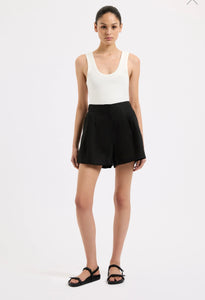 Thilda Tailored Short