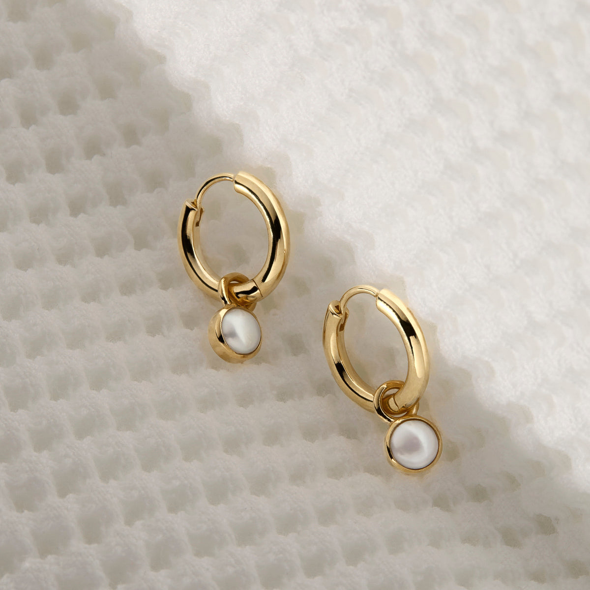 Heavenly Pearl Gold Earring