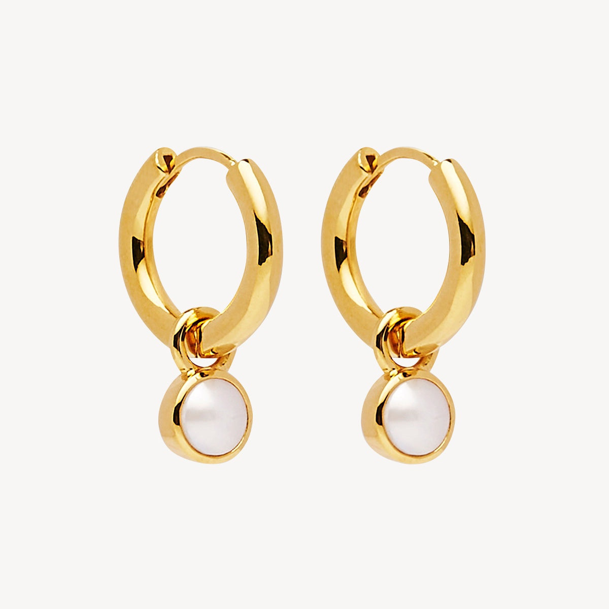 Heavenly Pearl Gold Earring