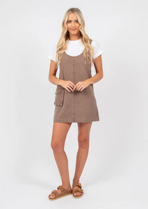 Aura Pinafore