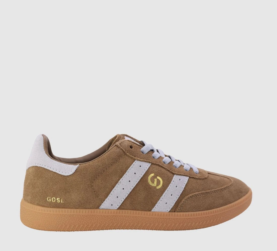 2001 Parallel Sneaker